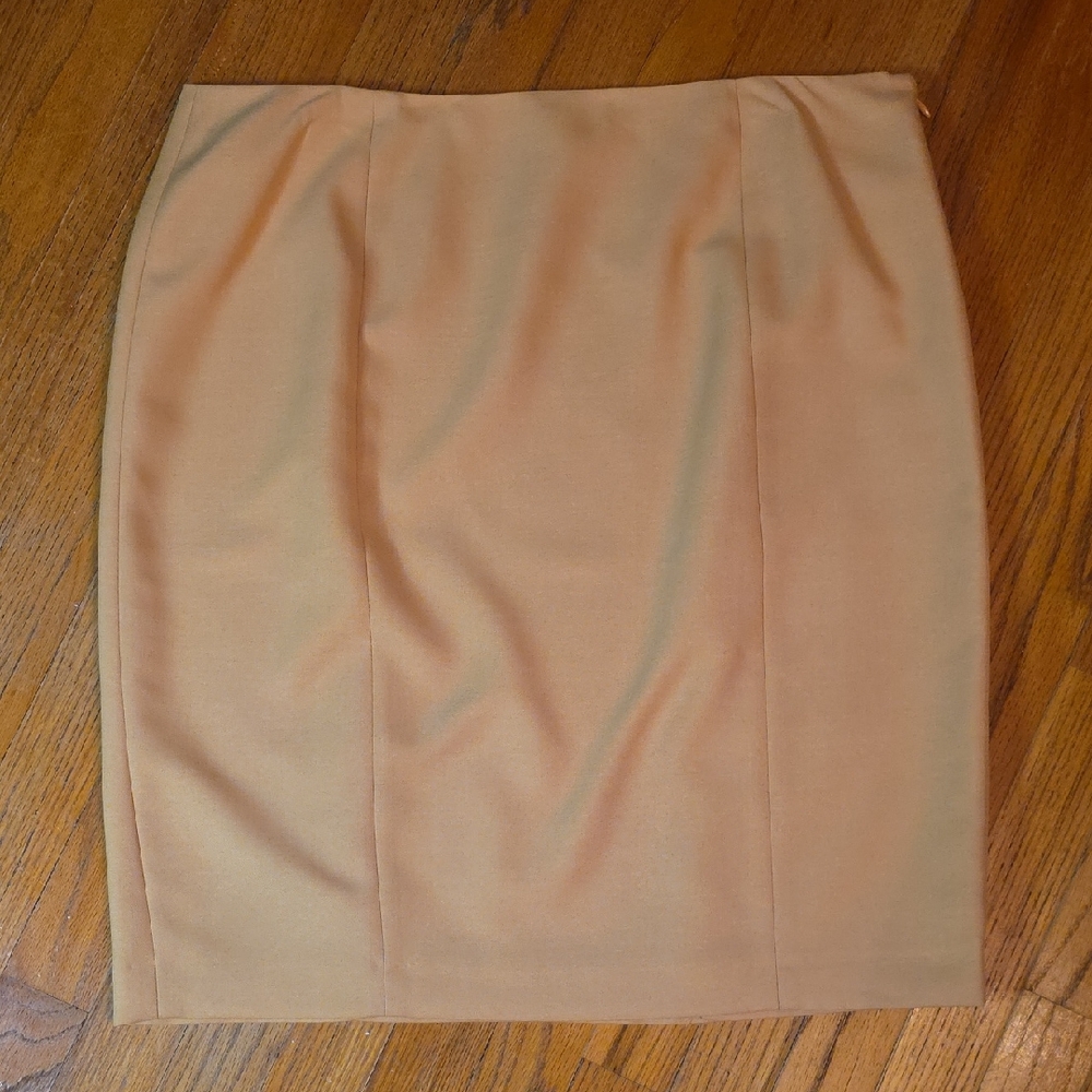 Le Suit Seperates Pencil Skirt, Mustard Color, Kick Pleats, Fully Lined Size 14P